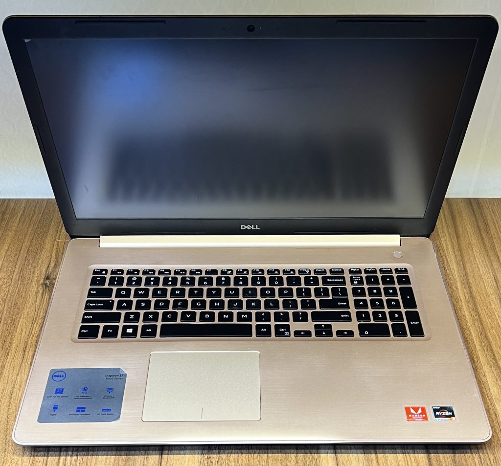لپ تاپ استوک Dell P35E